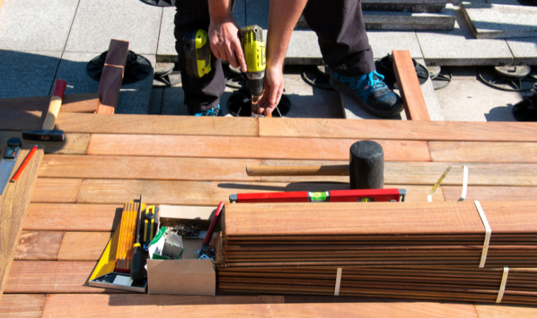 deck construction in Castle Hills