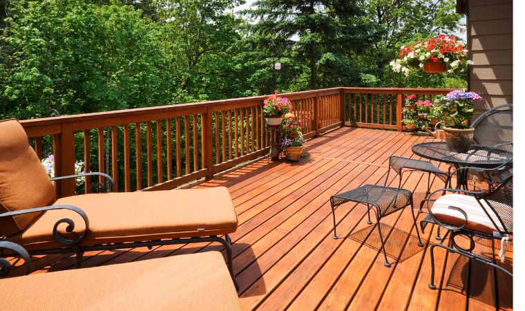 deck construction in Fratt