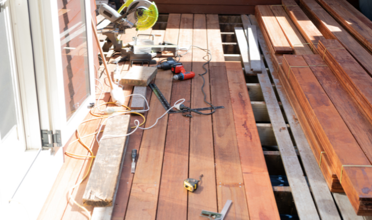 deck construction in Grey Forest