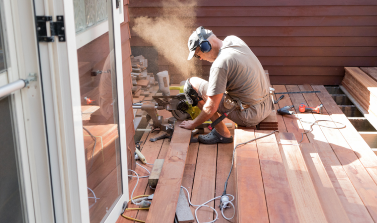 deck construction in Robards