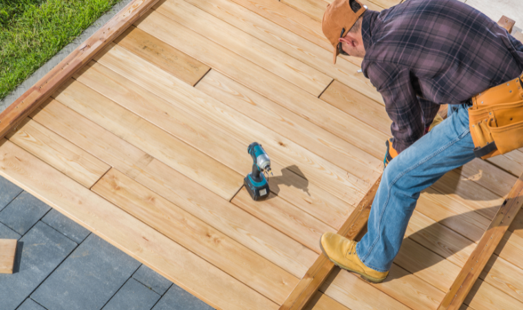 deck construction in Van Raub